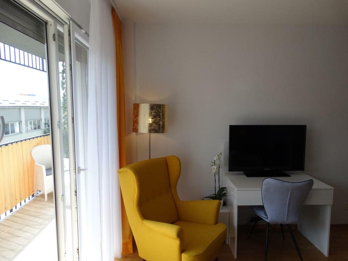 Jacuzzi Studio Apartman Mare'S Ζάγκρεμπ Εξωτερικό φωτογραφία